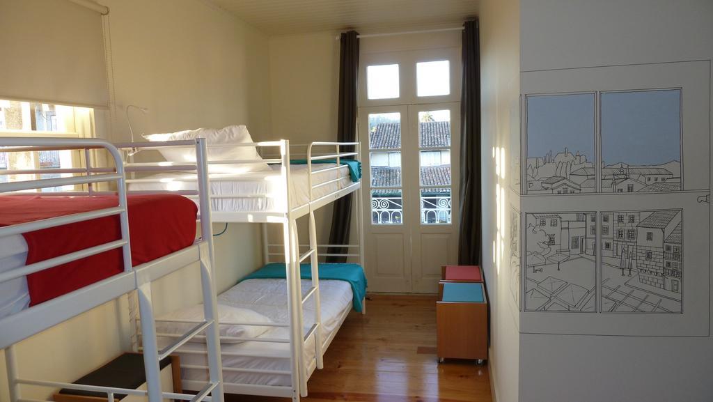Santiago 31 Hostel กิมาไรส์ ห้อง รูปภาพ