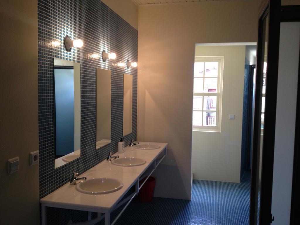 Santiago 31 Hostel กิมาไรส์ ภายนอก รูปภาพ