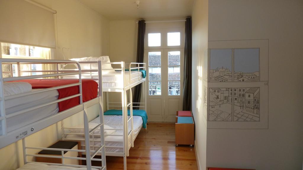 Santiago 31 Hostel กิมาไรส์ ภายนอก รูปภาพ