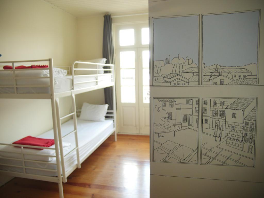Santiago 31 Hostel กิมาไรส์ ภายนอก รูปภาพ
